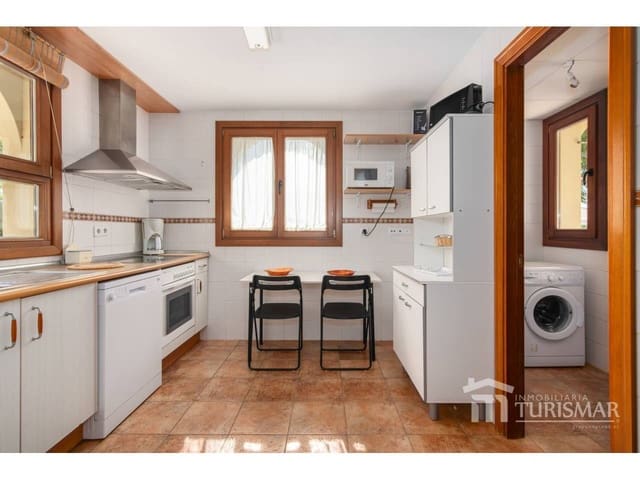 Pareado de 3 habitaciones en Ayamonte en venta con piscina garaje - 235.000 € (Ref: 9443588)