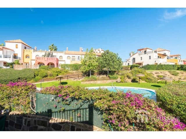 Pareado de 3 habitaciones en Ayamonte en venta con piscina garaje - 235.000 € (Ref: 9443588)