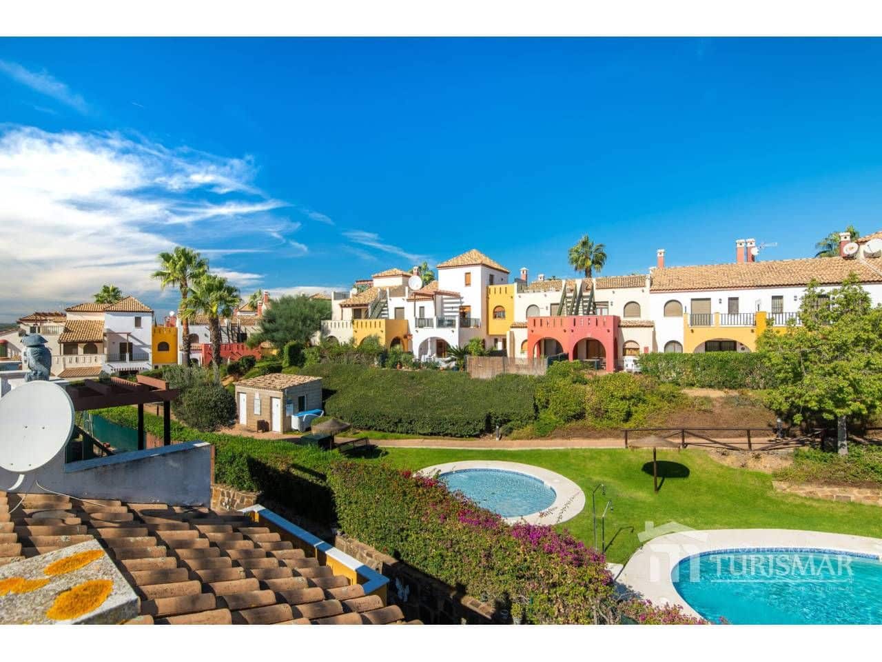 Pareado de 3 habitaciones en Ayamonte en venta con piscina garaje - 235.000 € (Ref: 9443588)