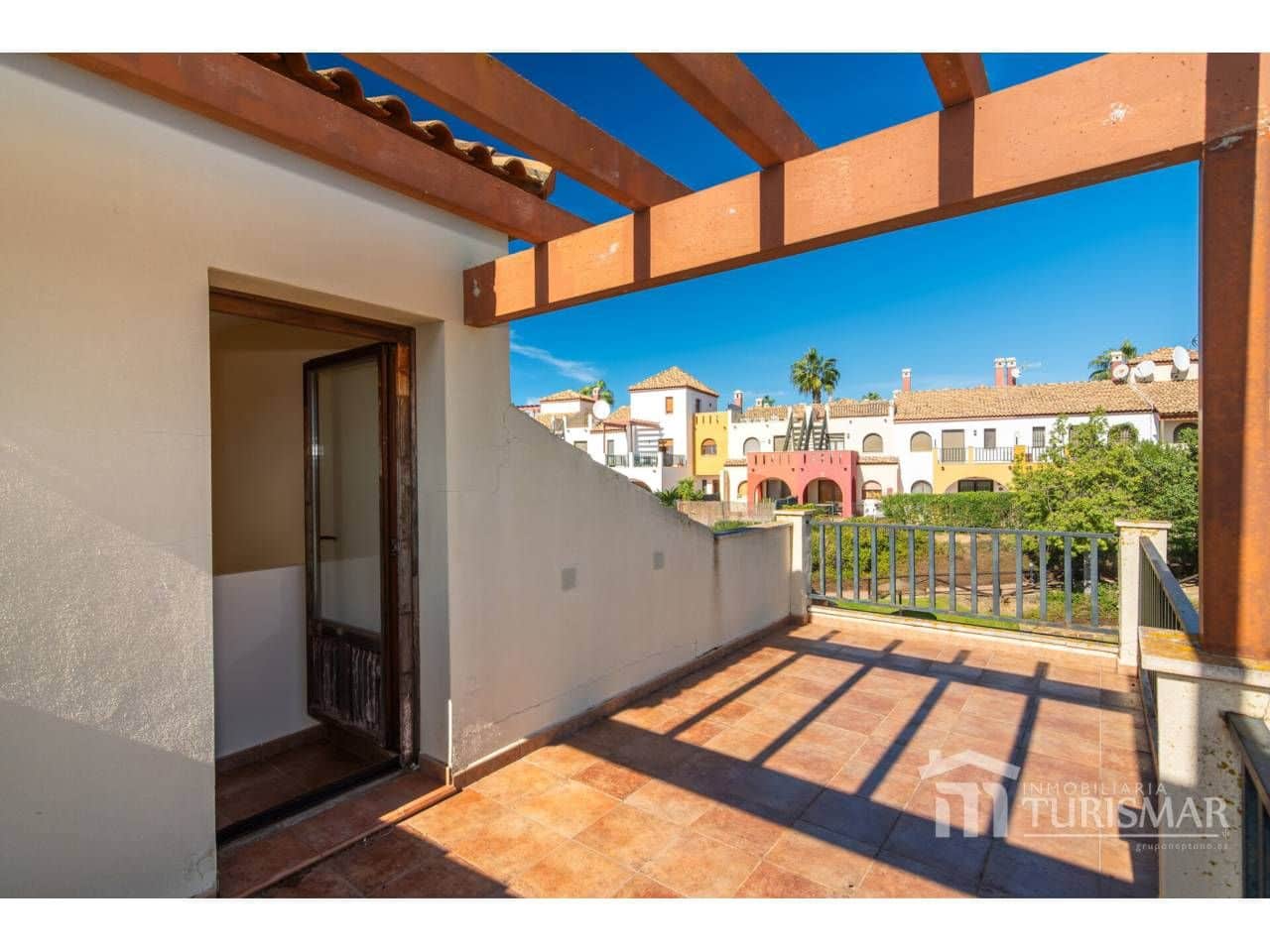 Pareado de 3 habitaciones en Ayamonte en venta con piscina garaje - 235.000 € (Ref: 9443588)