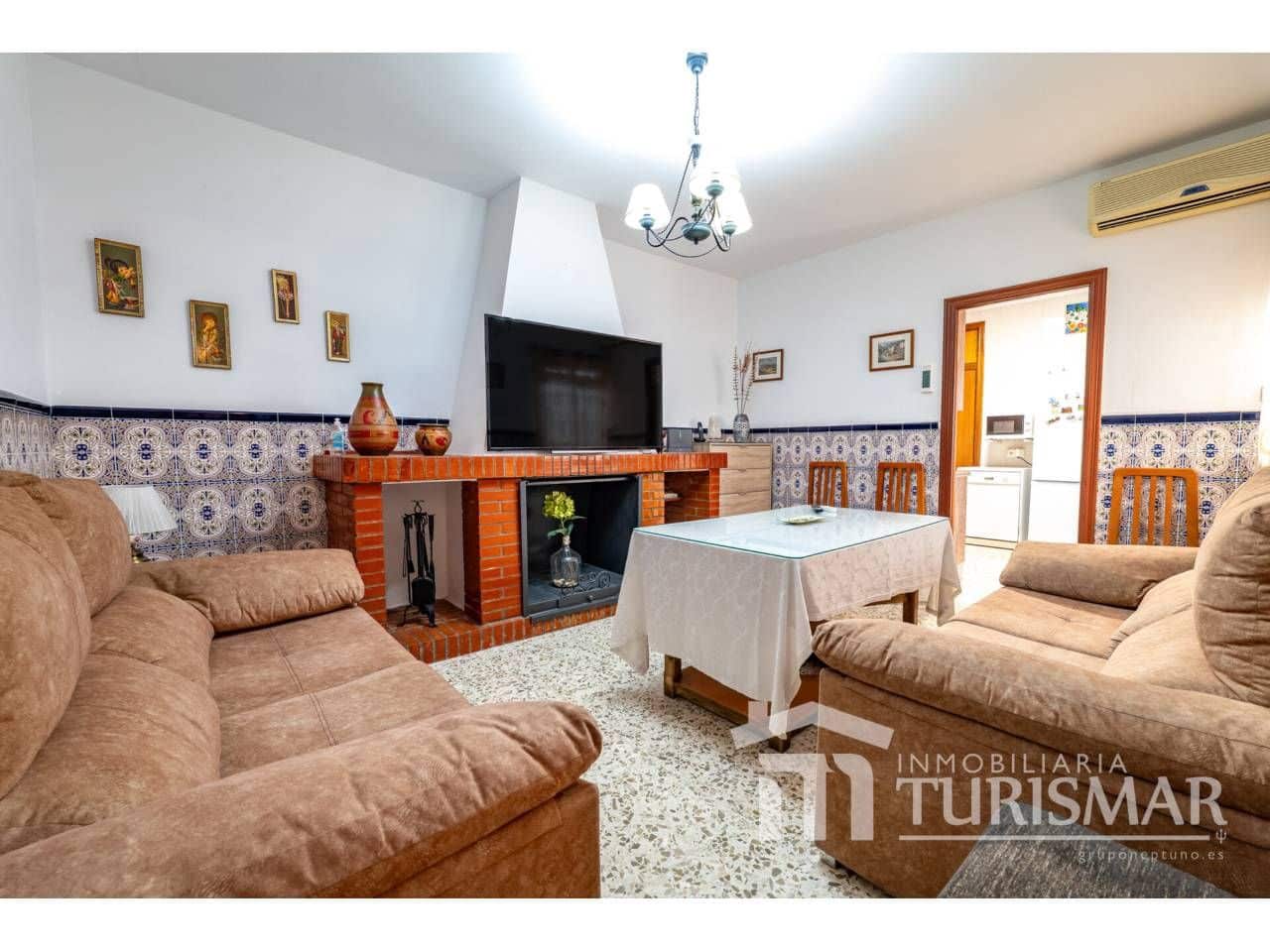 4 bedroom Townhouse for sale in Lepe - € 165,000 (Ref: 9443590)