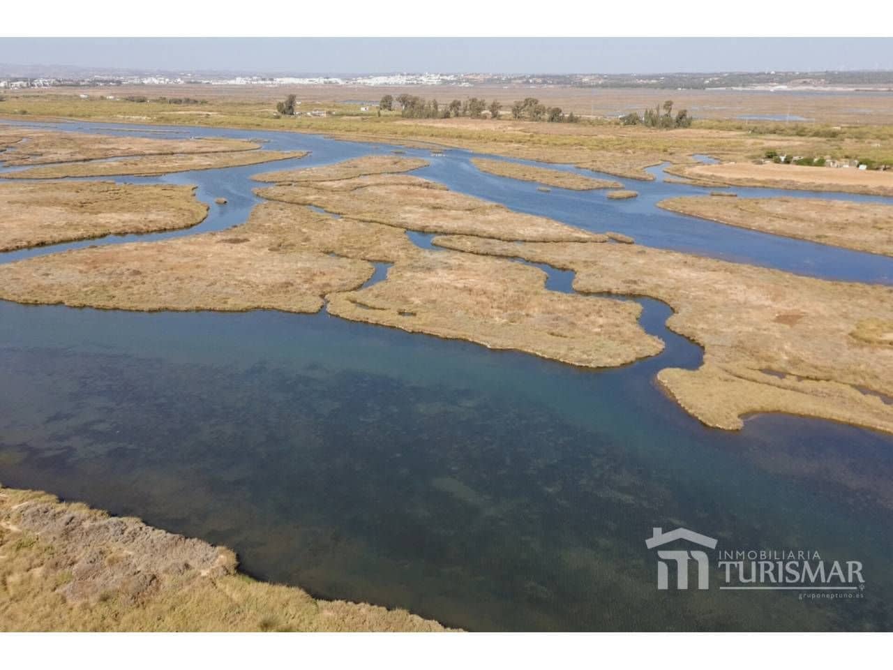 Apartamento de 2 habitaciones en Ayamonte en venta con piscina garaje - 260.000 € (Ref: 9443591)