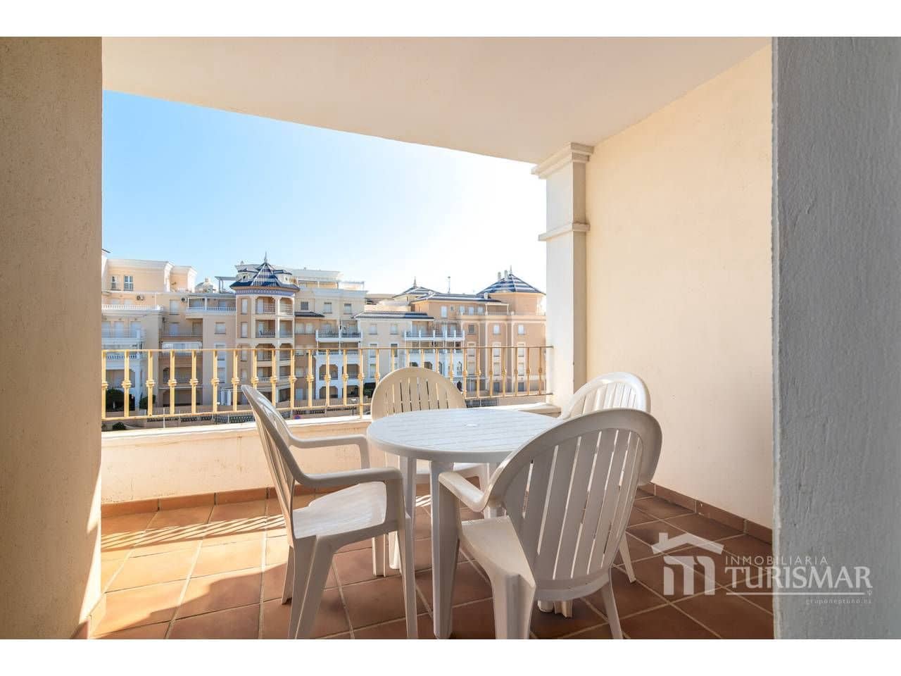 Apartamento de 2 habitaciones en Ayamonte en venta con piscina garaje - 309.000 € (Ref: 9443592)