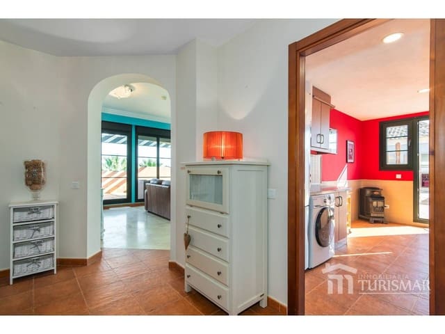 3 slaapkamer Penthouse te koop in Ayamonte met zwembad garage - € 480.000 (Ref: 9443593)