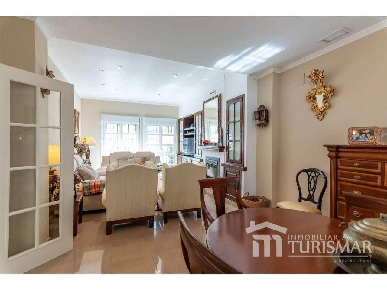 5 bedroom Townhouse for sale in Ayamonte - € 415,000 (Ref: 9443595)