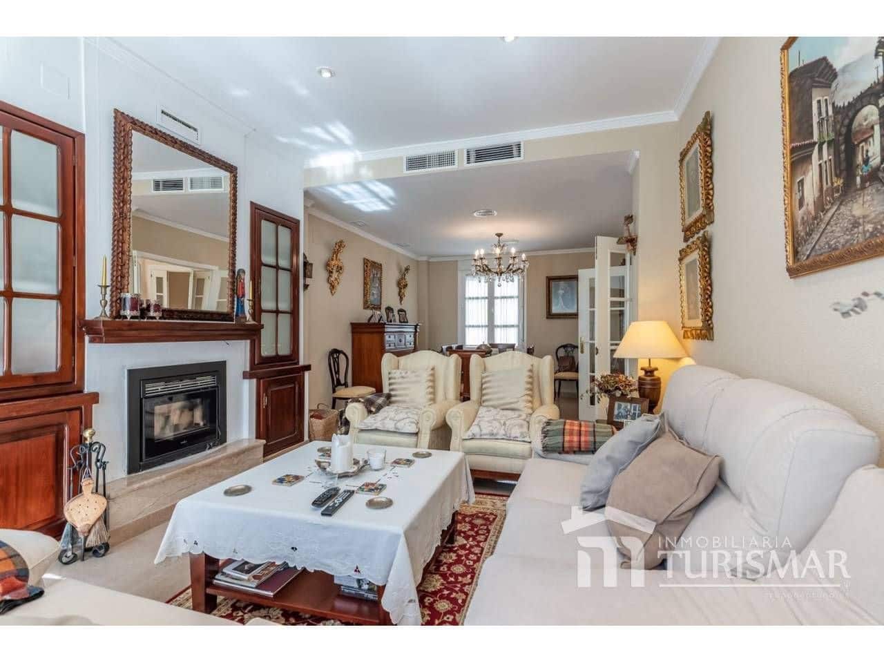 5 bedroom Townhouse for sale in Ayamonte - € 415,000 (Ref: 9443595)