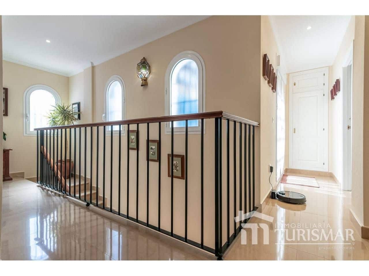 5 bedroom Townhouse for sale in Ayamonte - € 415,000 (Ref: 9443595)