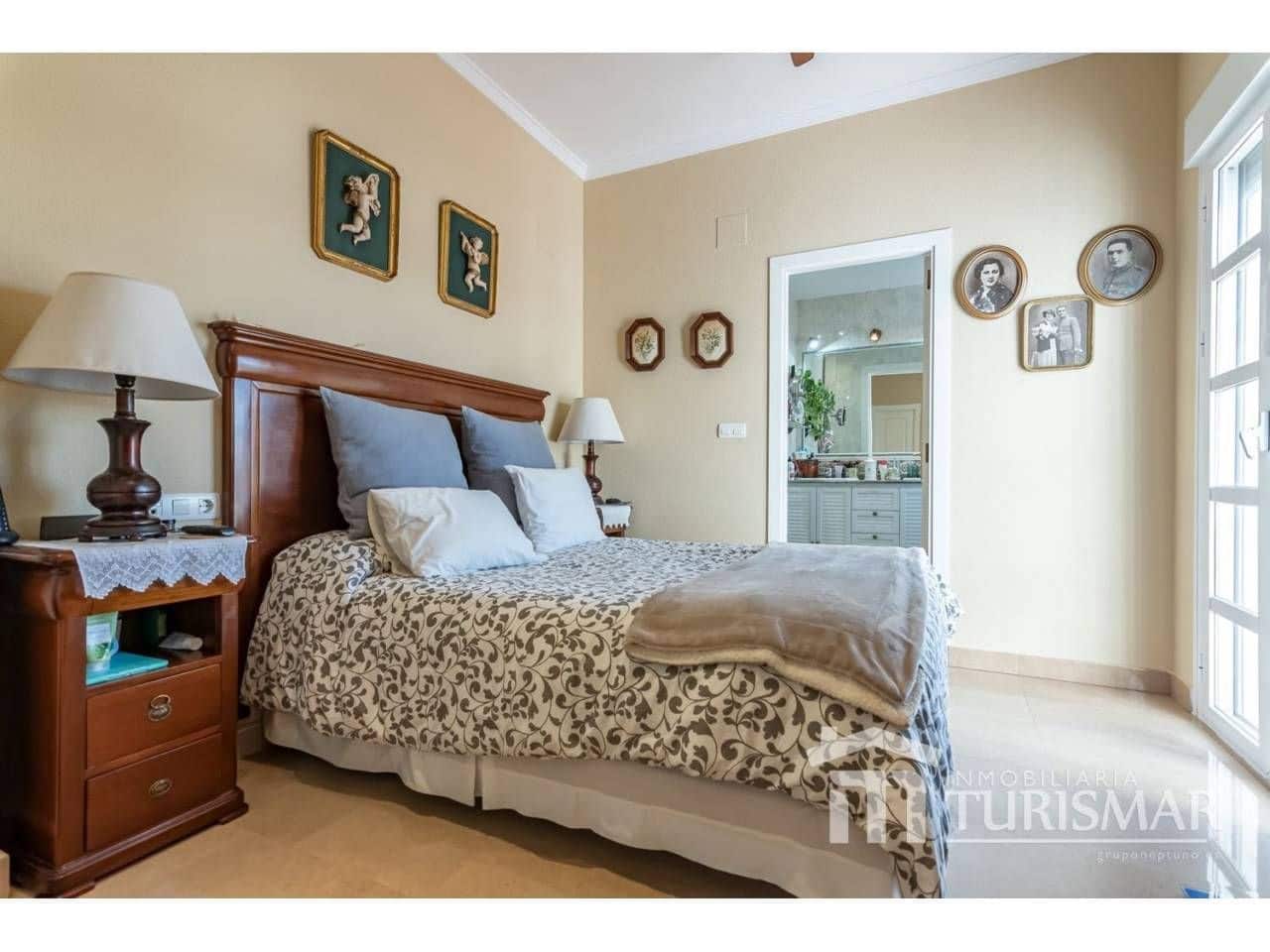 5 bedroom Townhouse for sale in Ayamonte - € 415,000 (Ref: 9443595)