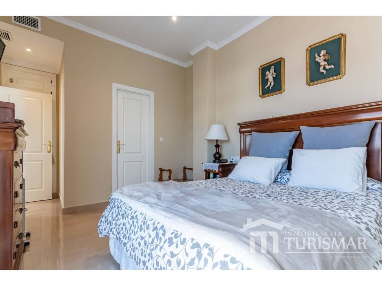 5 bedroom Townhouse for sale in Ayamonte - € 415,000 (Ref: 9443595)