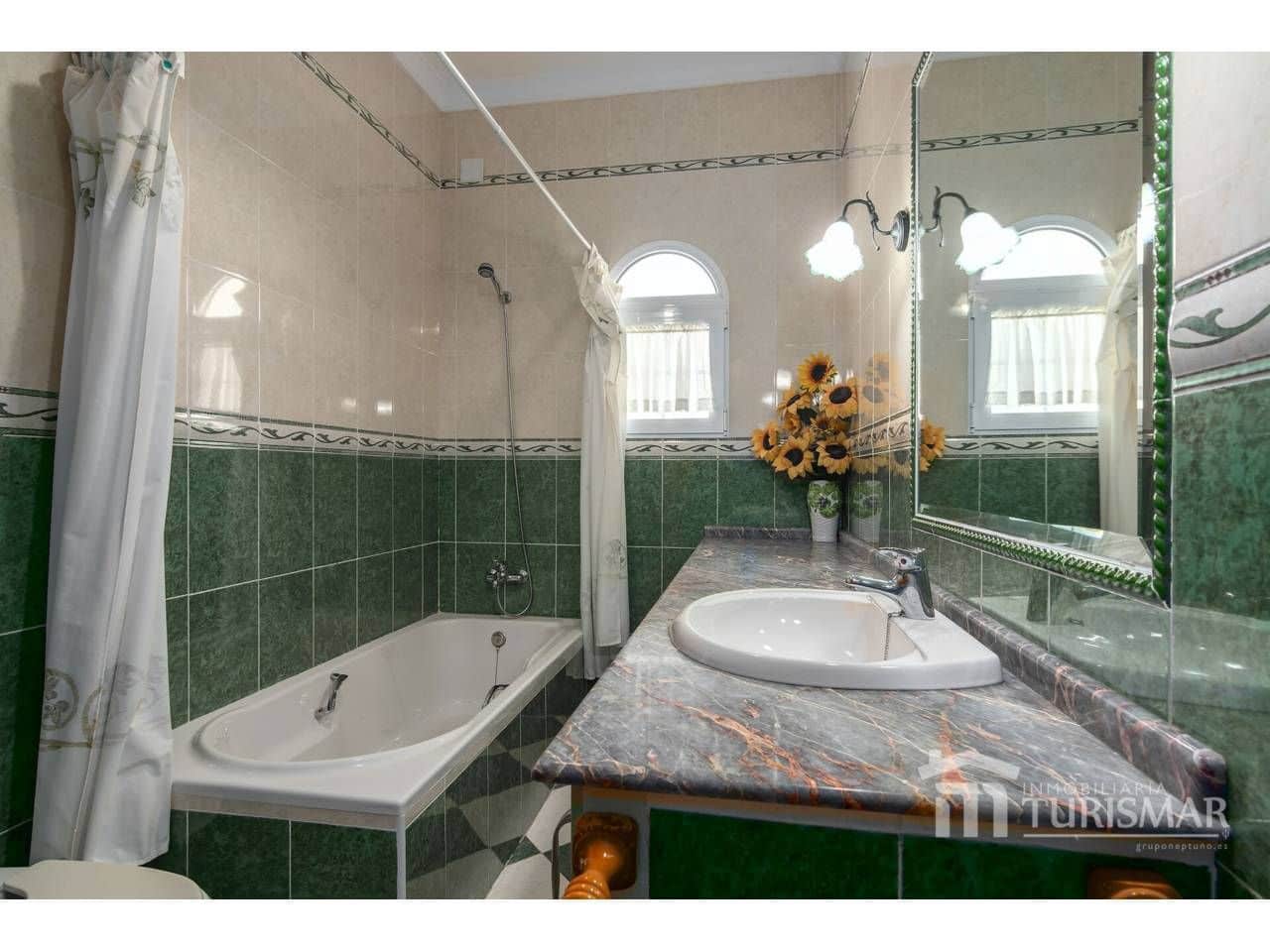 4 makuuhuone Huvila myytävänä paikassa Ayamonte mukana uima-altaan - 530 000 € (Ref: 9443597)