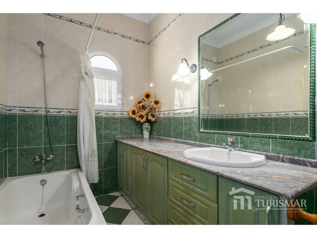 4 makuuhuone Huvila myytävänä paikassa Ayamonte mukana uima-altaan - 530 000 € (Ref: 9443597)