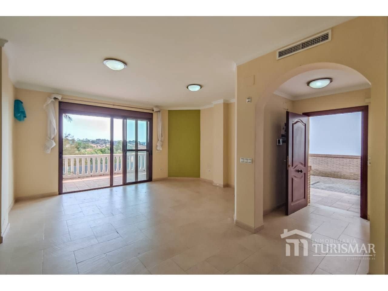 Chalet de 4 habitaciones en Ayamonte en venta con piscina - 419.000 € (Ref: 9443598)