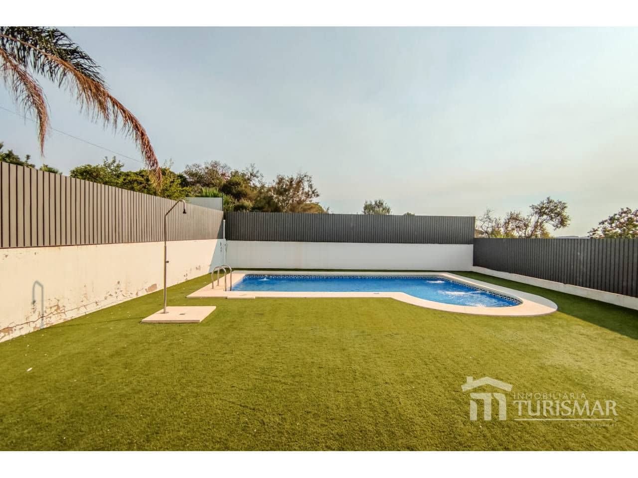 Chalet de 4 habitaciones en Ayamonte en venta con piscina - 419.000 € (Ref: 9443598)