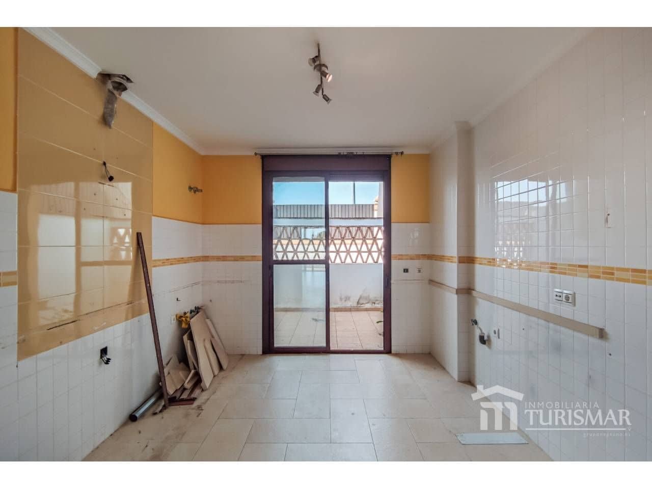 Chalet de 4 habitaciones en Ayamonte en venta con piscina - 419.000 € (Ref: 9443598)