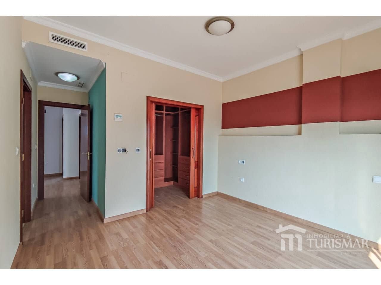 Chalet de 4 habitaciones en Ayamonte en venta con piscina - 419.000 € (Ref: 9443598)