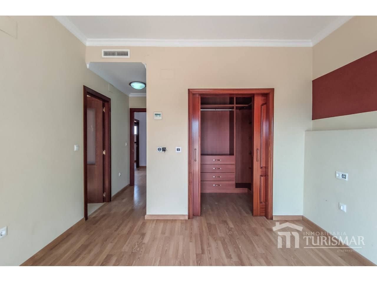 Chalet de 4 habitaciones en Ayamonte en venta con piscina - 419.000 € (Ref: 9443598)