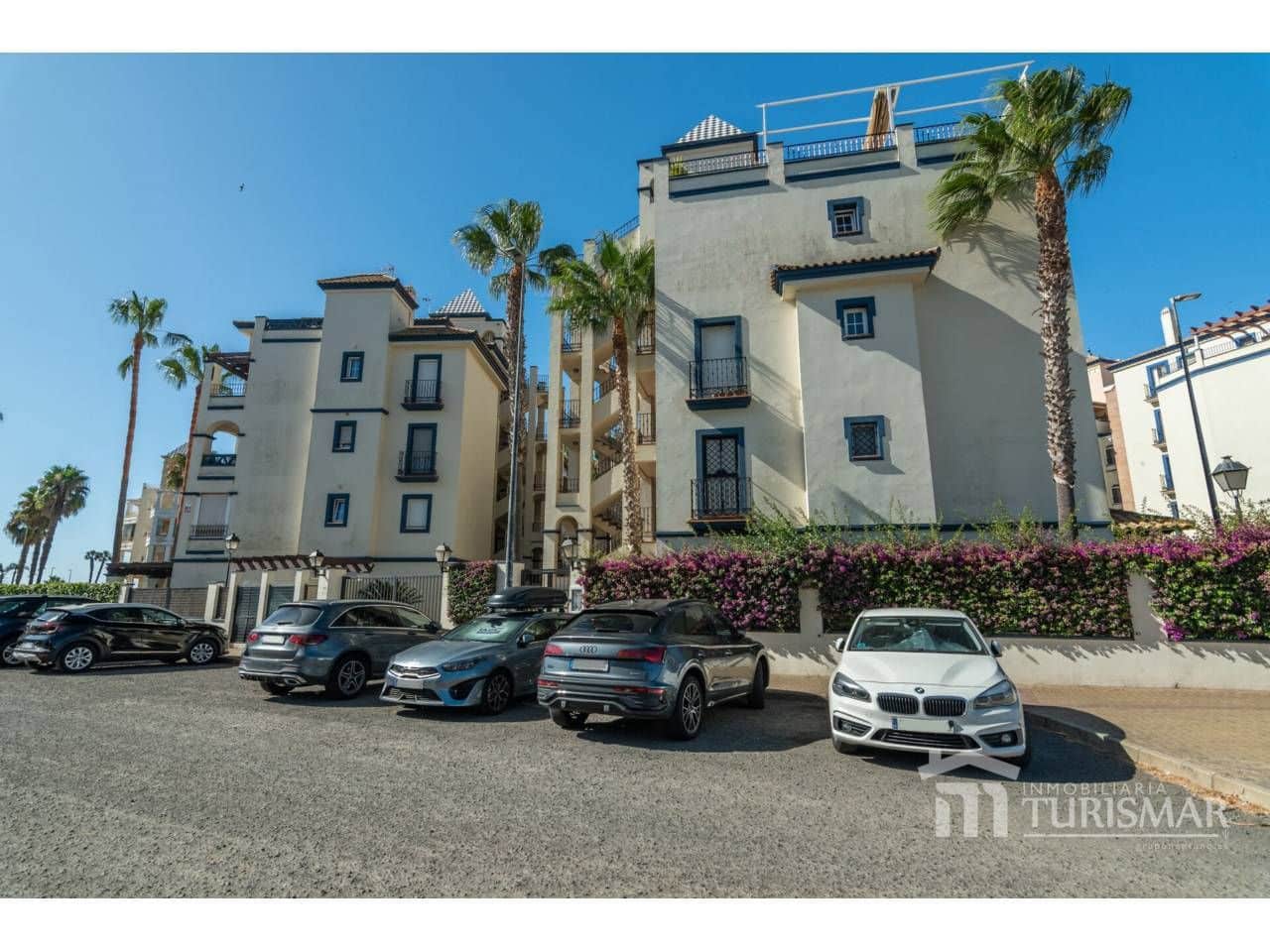 2 bedroom Beach Apartment for sale in Ayamonte with pool garage - € 235,000 (Ref: 9443599)