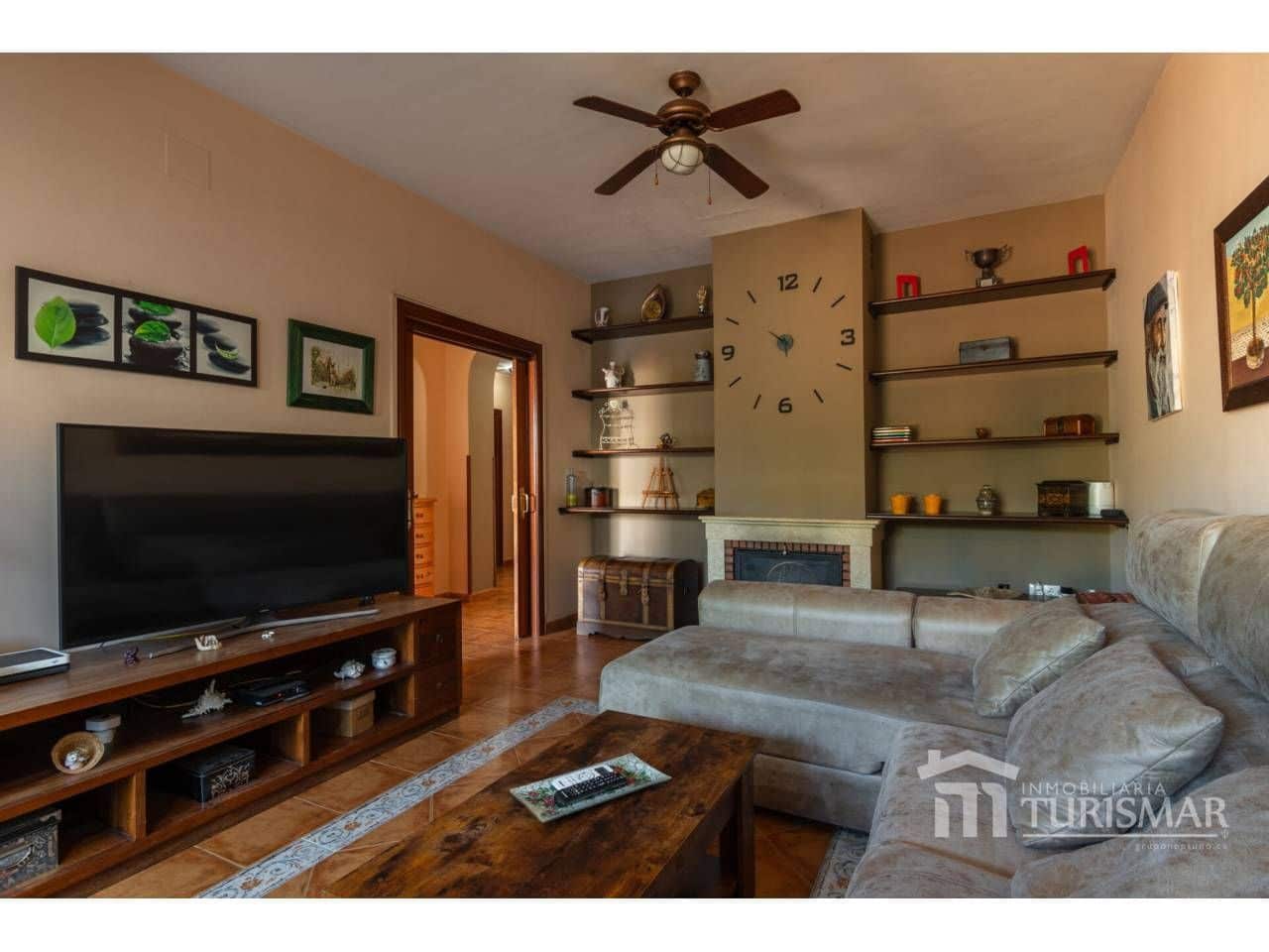 Pareado de 5 habitaciones en Ayamonte en venta - 345.000 € (Ref: 9443601)