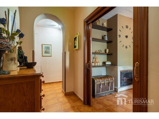 Pareado de 5 habitaciones en Ayamonte en venta - 345.000 € (Ref: 9443601)