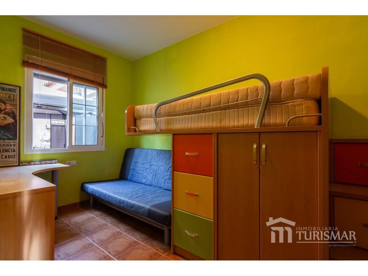 Pareado de 5 habitaciones en Ayamonte en venta - 345.000 € (Ref: 9443601)