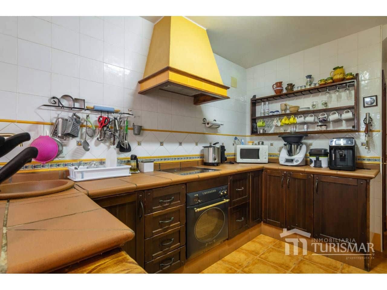 Pareado de 5 habitaciones en Ayamonte en venta - 345.000 € (Ref: 9443601)