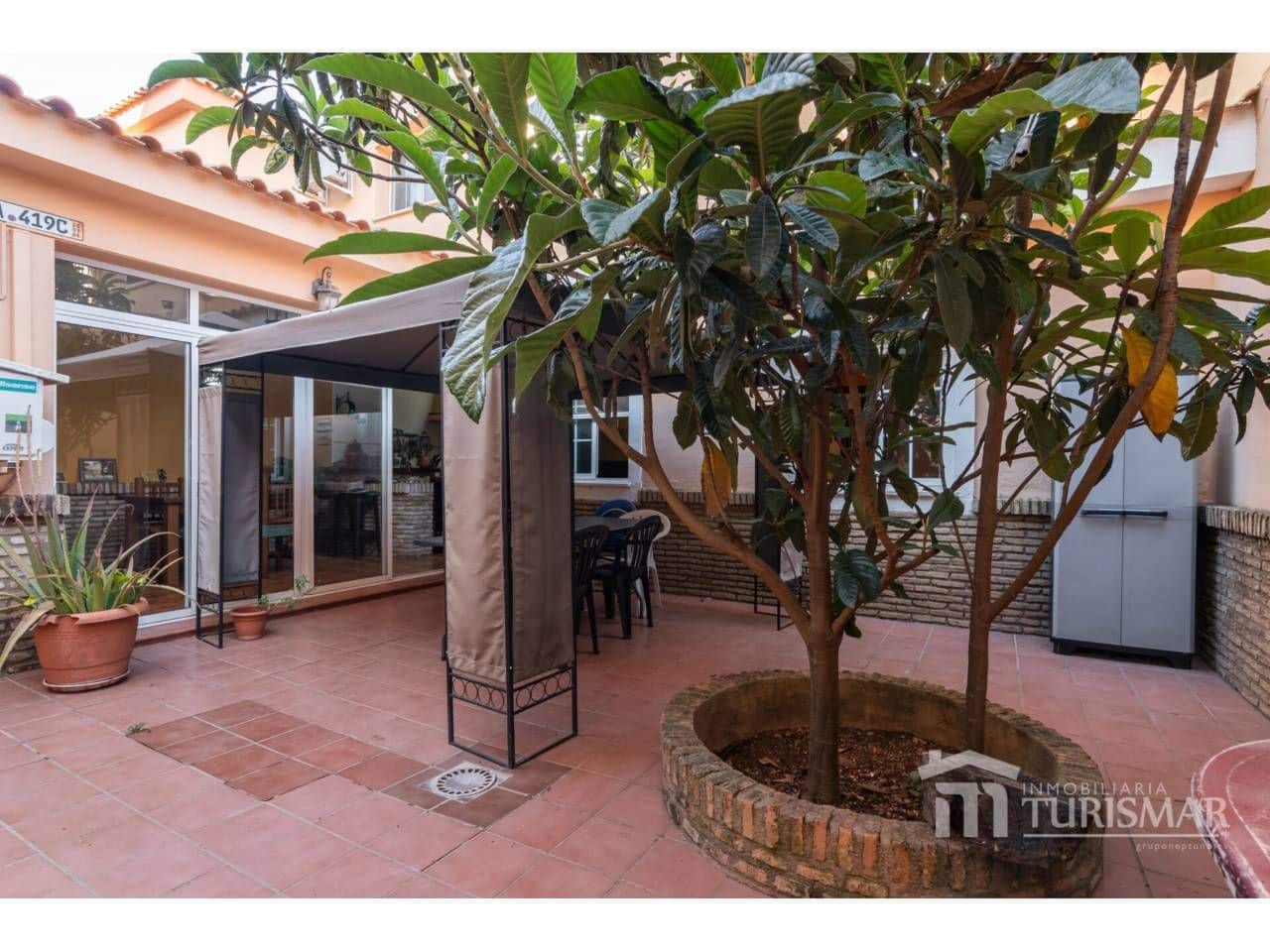 Pareado de 5 habitaciones en Ayamonte en venta - 345.000 € (Ref: 9443601)