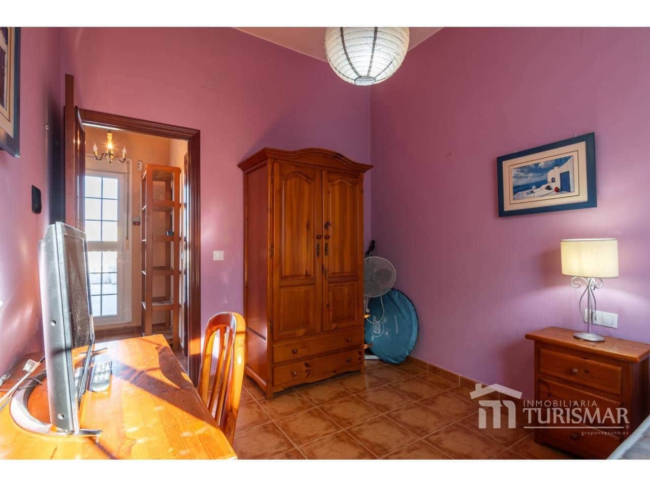 Pareado de 5 habitaciones en Ayamonte en venta - 345.000 € (Ref: 9443601)