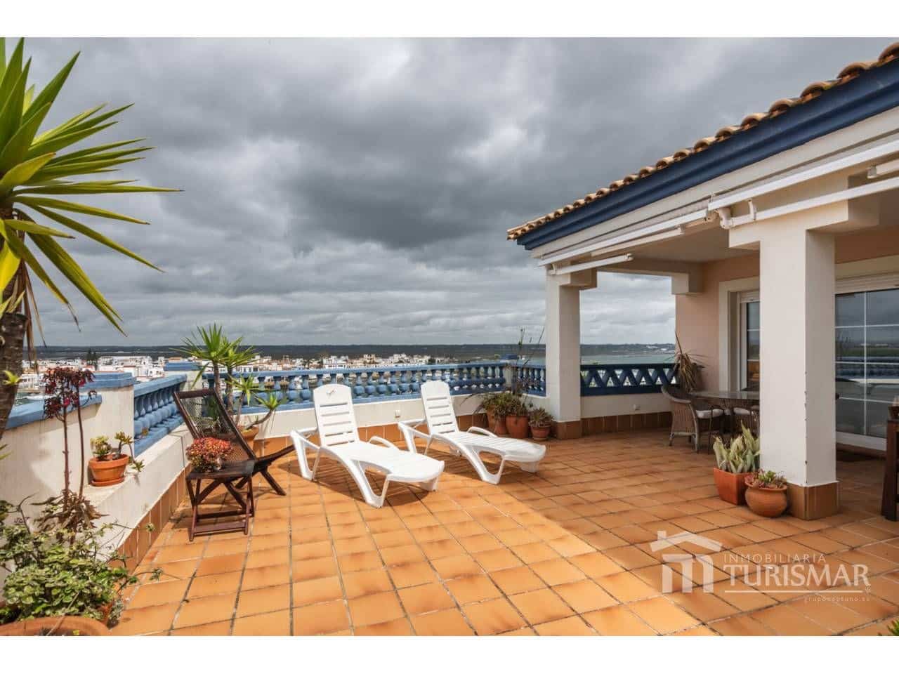 3 bedroom Penthouse for sale in Ayamonte with pool garage - € 580,000 (Ref: 9443603)