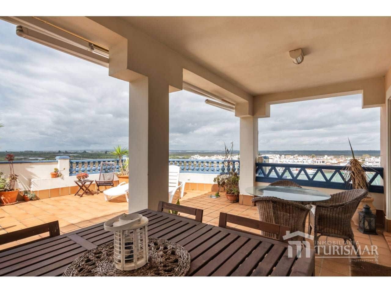 3 bedroom Penthouse for sale in Ayamonte with pool garage - € 580,000 (Ref: 9443603)