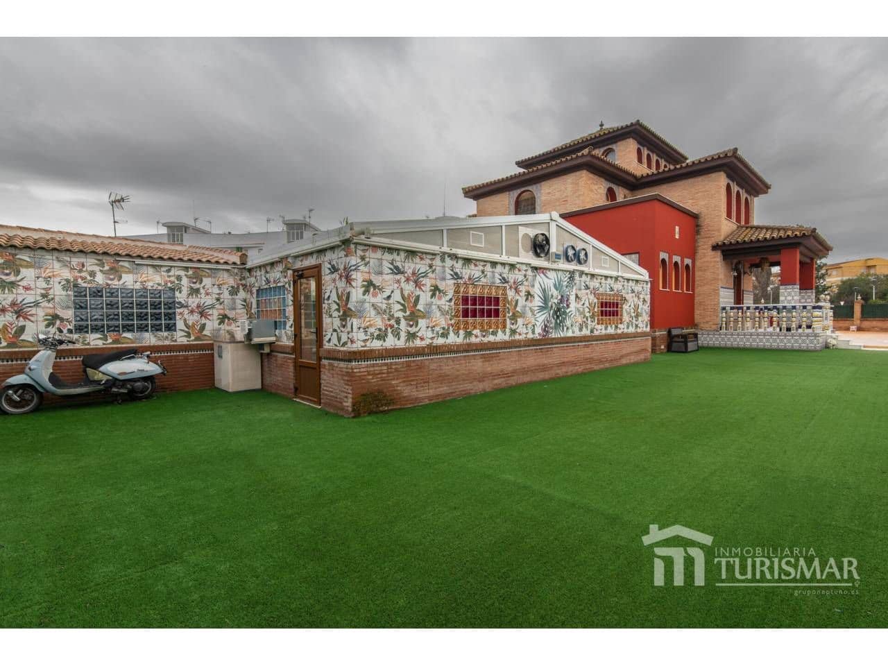 Chalet de 3 habitaciones en Ayamonte en venta con piscina garaje - 680.000 € (Ref: 9443606)