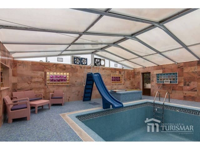 Chalet de 3 habitaciones en Ayamonte en venta con piscina garaje - 680.000 € (Ref: 9443606)