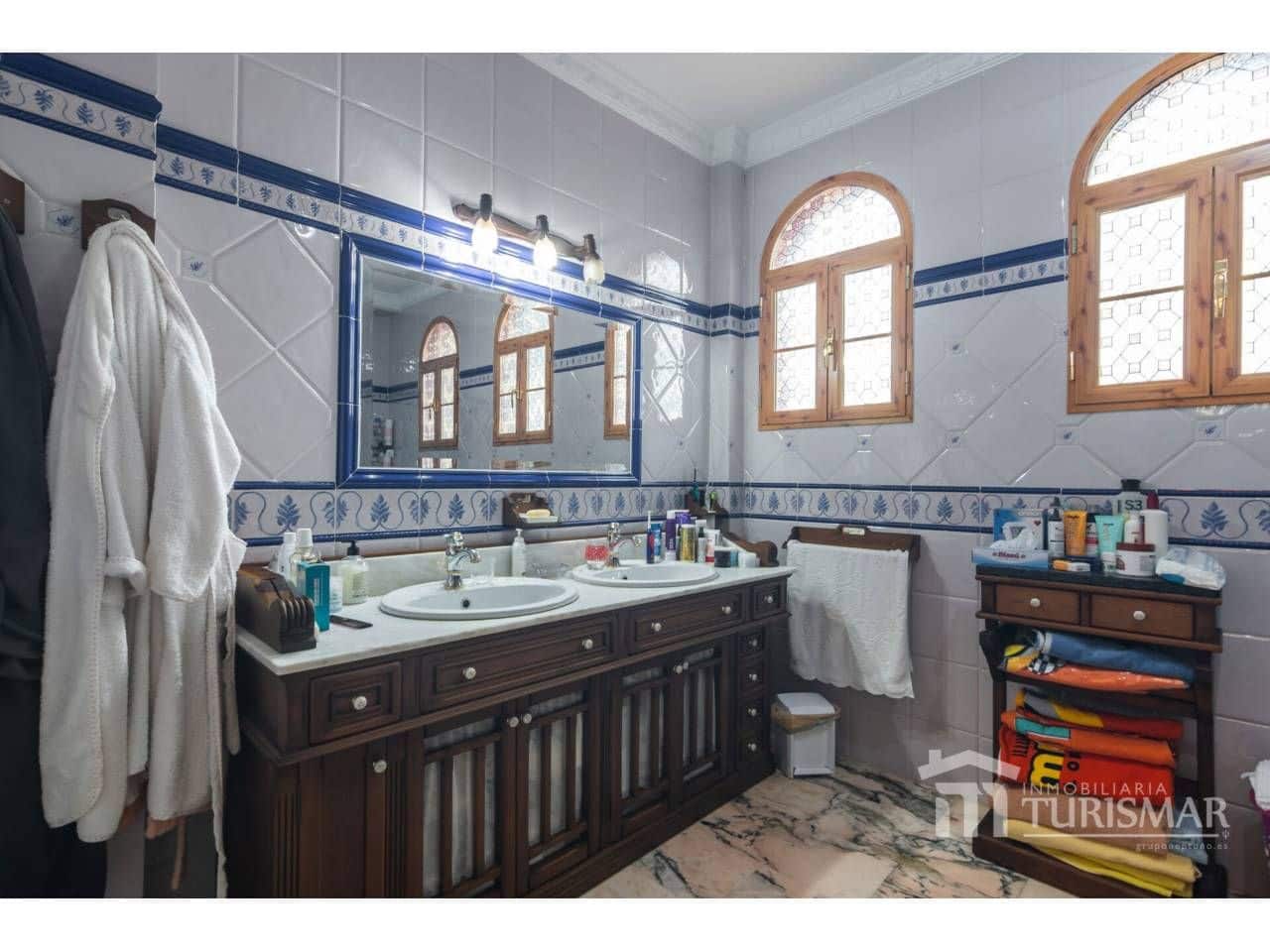 Chalet de 3 habitaciones en Ayamonte en venta con piscina garaje - 680.000 € (Ref: 9443606)