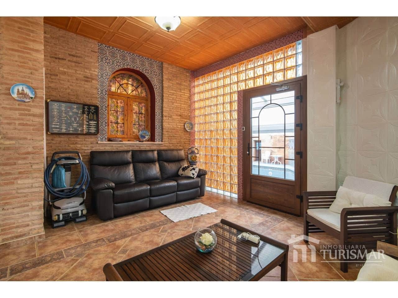 Chalet de 3 habitaciones en Ayamonte en venta con piscina garaje - 680.000 € (Ref: 9443606)