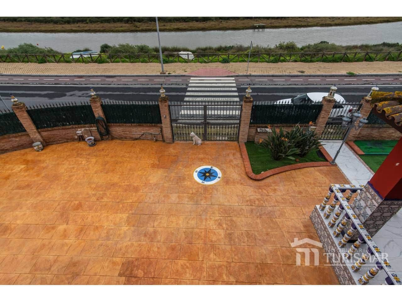 Chalet de 3 habitaciones en Ayamonte en venta con piscina garaje - 680.000 € (Ref: 9443606)