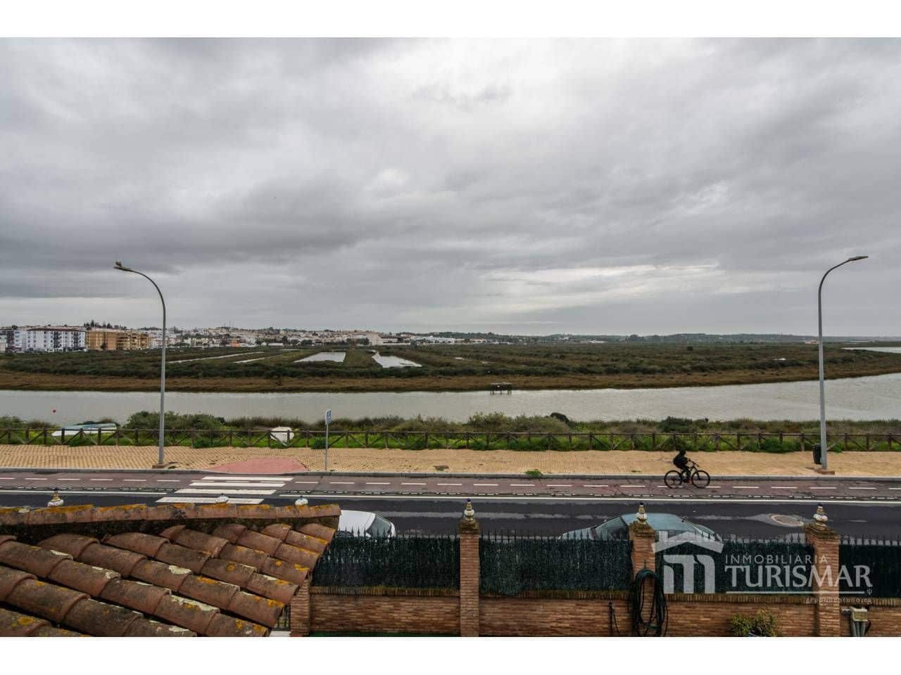 Chalet de 3 habitaciones en Ayamonte en venta con piscina garaje - 680.000 € (Ref: 9443606)