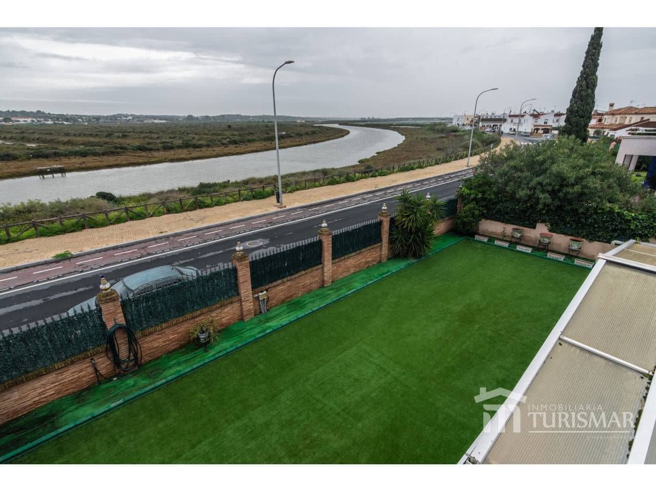 Chalet de 3 habitaciones en Ayamonte en venta con piscina garaje - 680.000 € (Ref: 9443606)