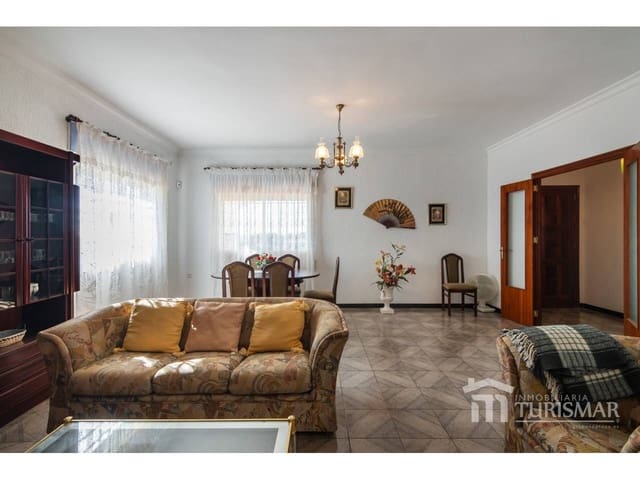 4 sovrum Finca/Hus på landet till salu i Isla Cristina med garage - 470 000 € (Ref: 9443607)