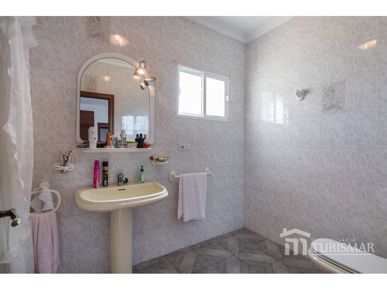 4 sovrum Finca/Hus på landet till salu i Isla Cristina med garage - 470 000 € (Ref: 9443607)