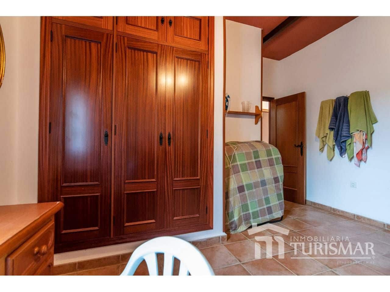 4 bedroom Finca/Country House for sale in Lepe with garage - € 286,000 (Ref: 9443608)