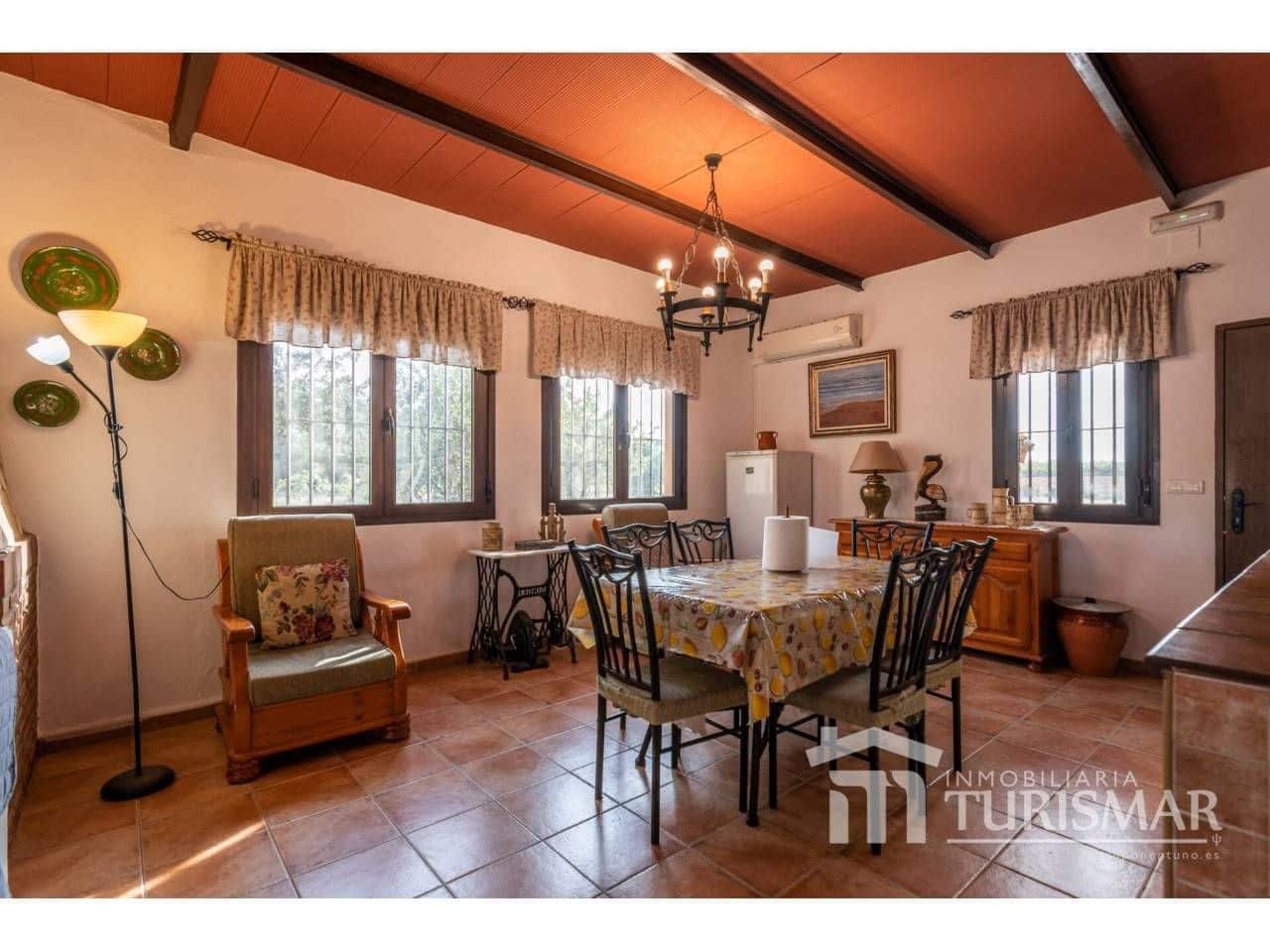 4 bedroom Finca/Country House for sale in Lepe with garage - € 286,000 (Ref: 9443608)