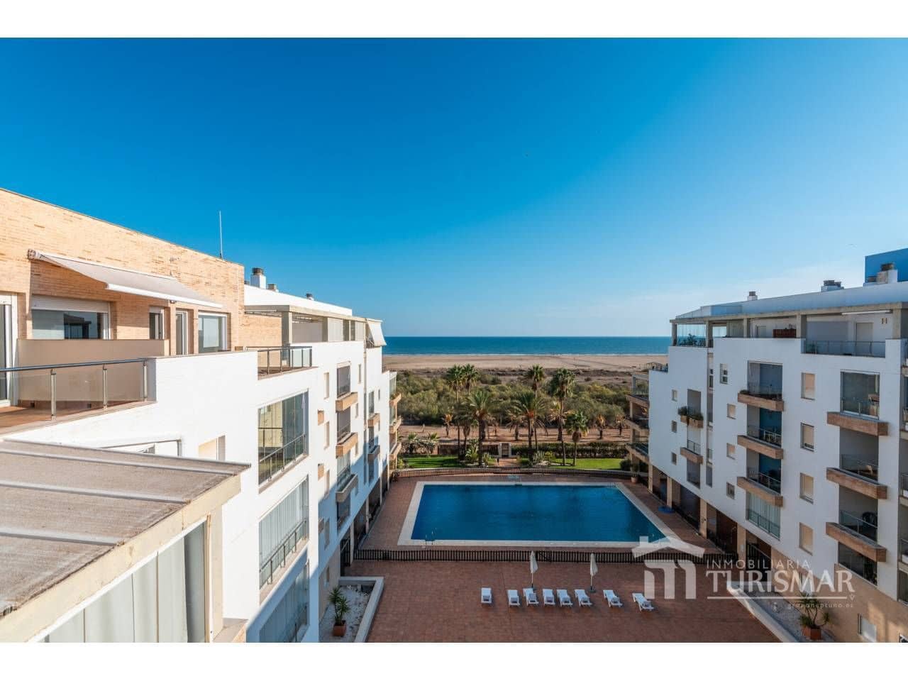 Ático de 3 habitaciones en Ayamonte en venta con piscina garaje - 425.000 € (Ref: 9443610)