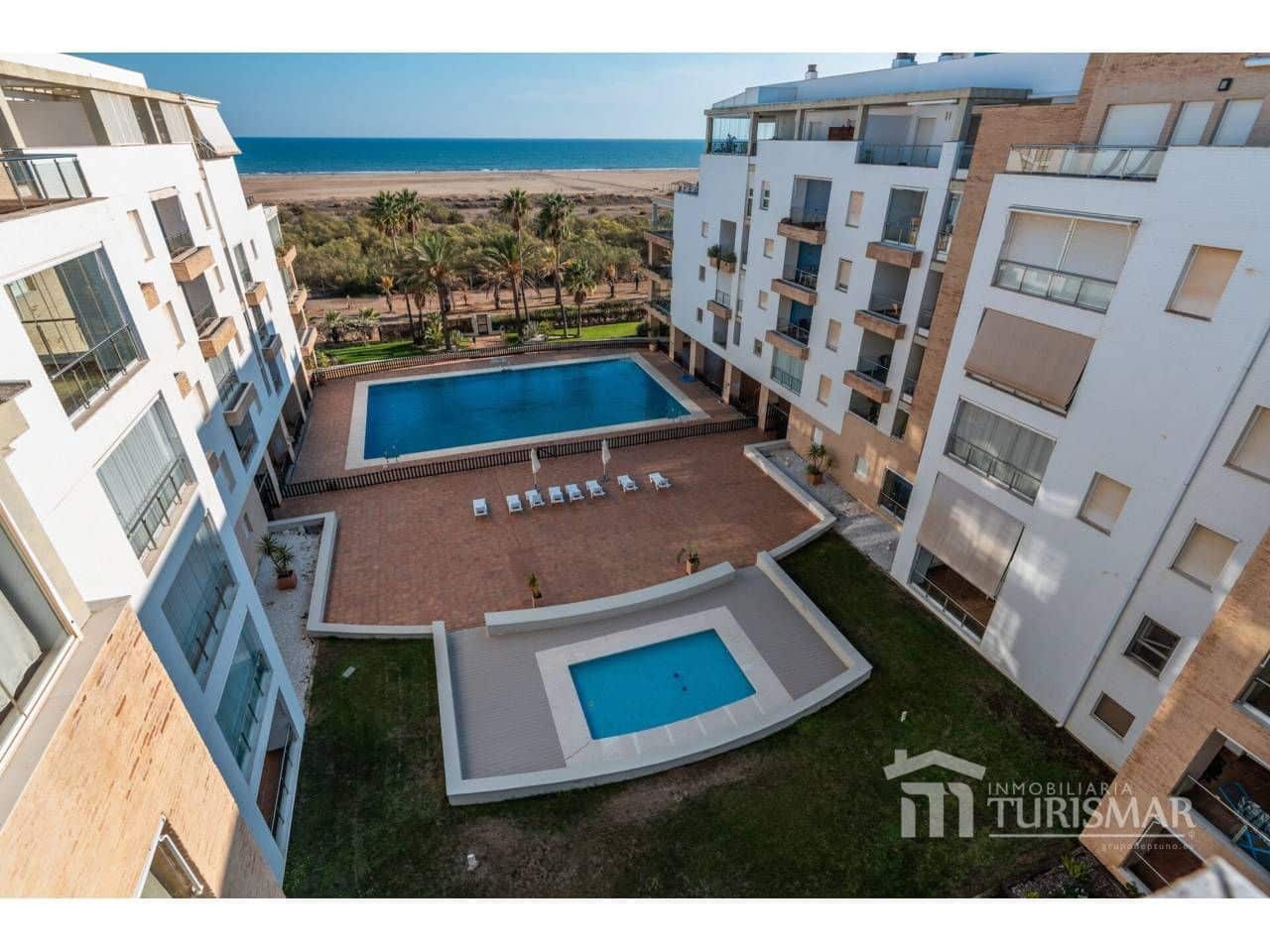 Ático de 3 habitaciones en Ayamonte en venta con piscina garaje - 425.000 € (Ref: 9443610)
