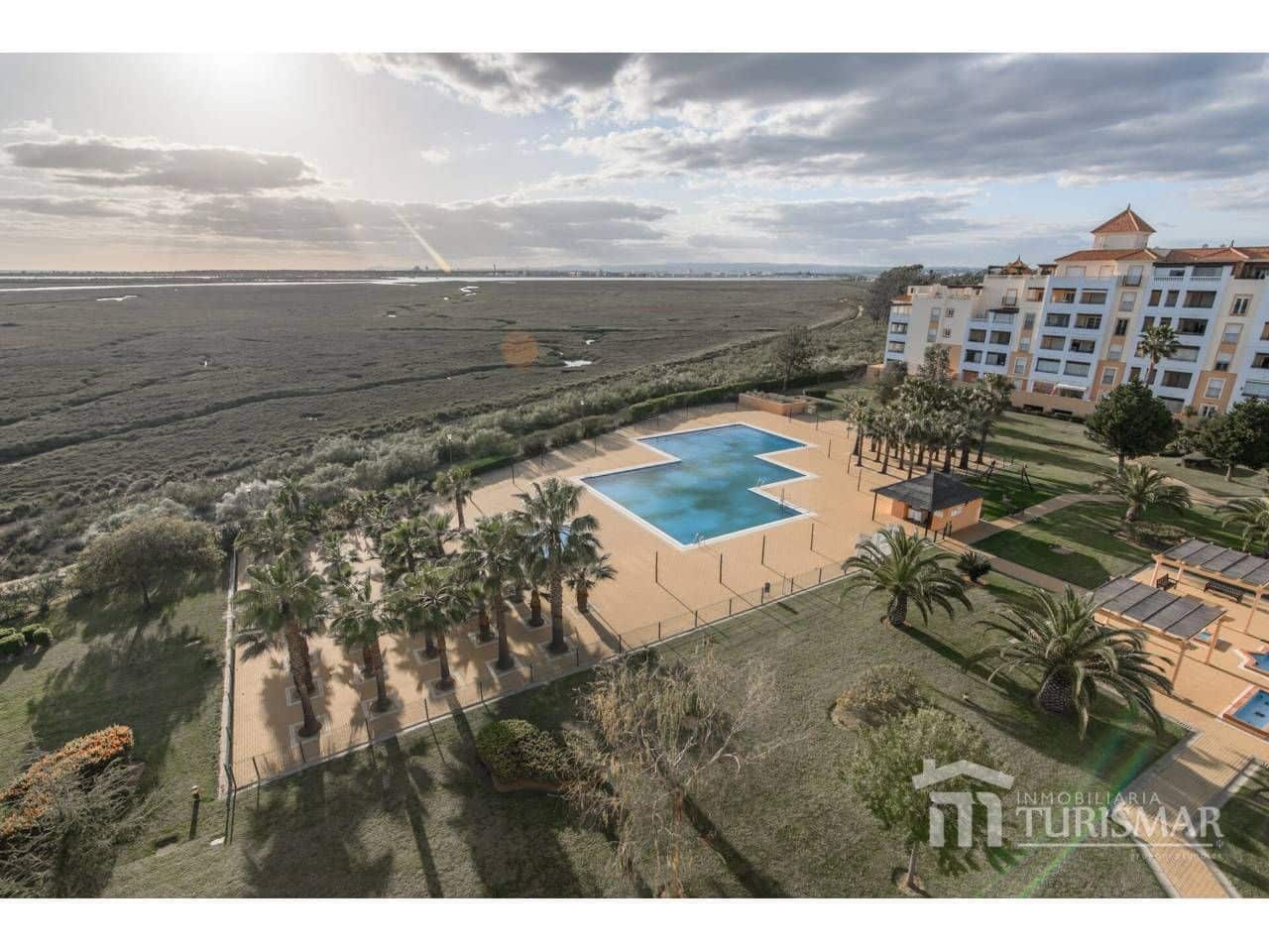 Ático de 3 habitaciones en Ayamonte en venta con piscina garaje - 367.500 € (Ref: 9443618)