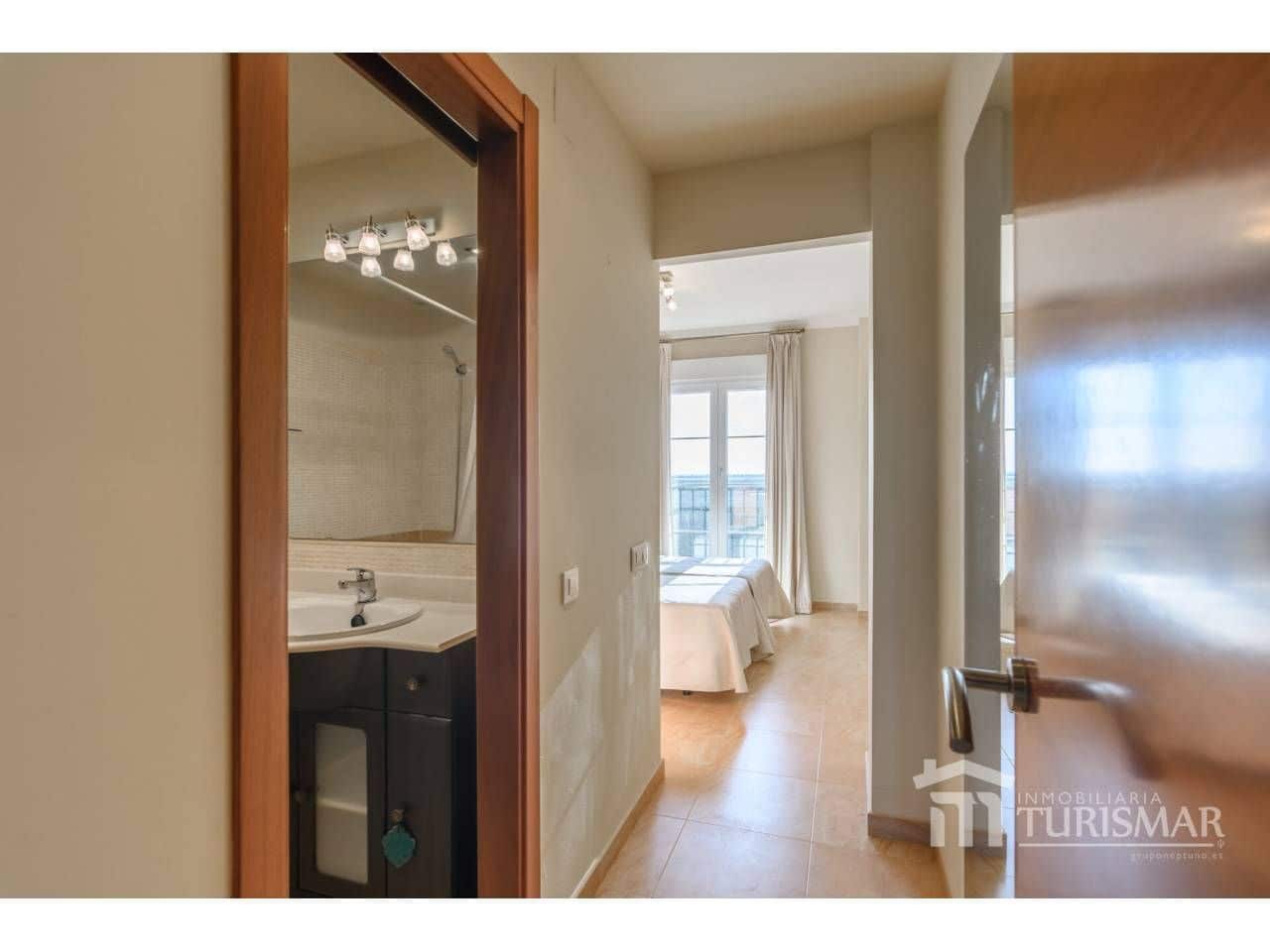 Ático de 3 habitaciones en Ayamonte en venta con piscina garaje - 367.500 € (Ref: 9443618)