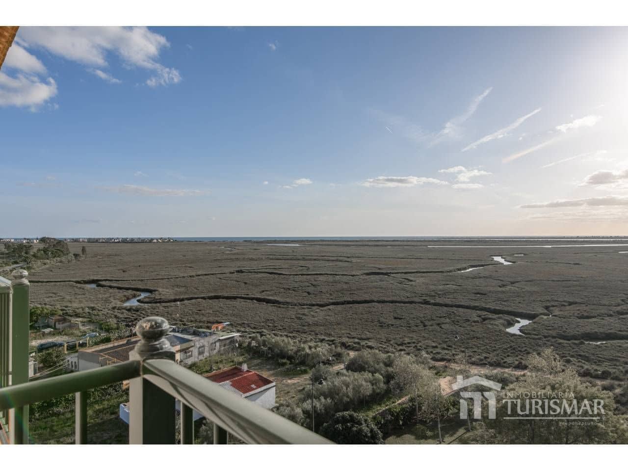 Ático de 3 habitaciones en Ayamonte en venta con piscina garaje - 367.500 € (Ref: 9443618)