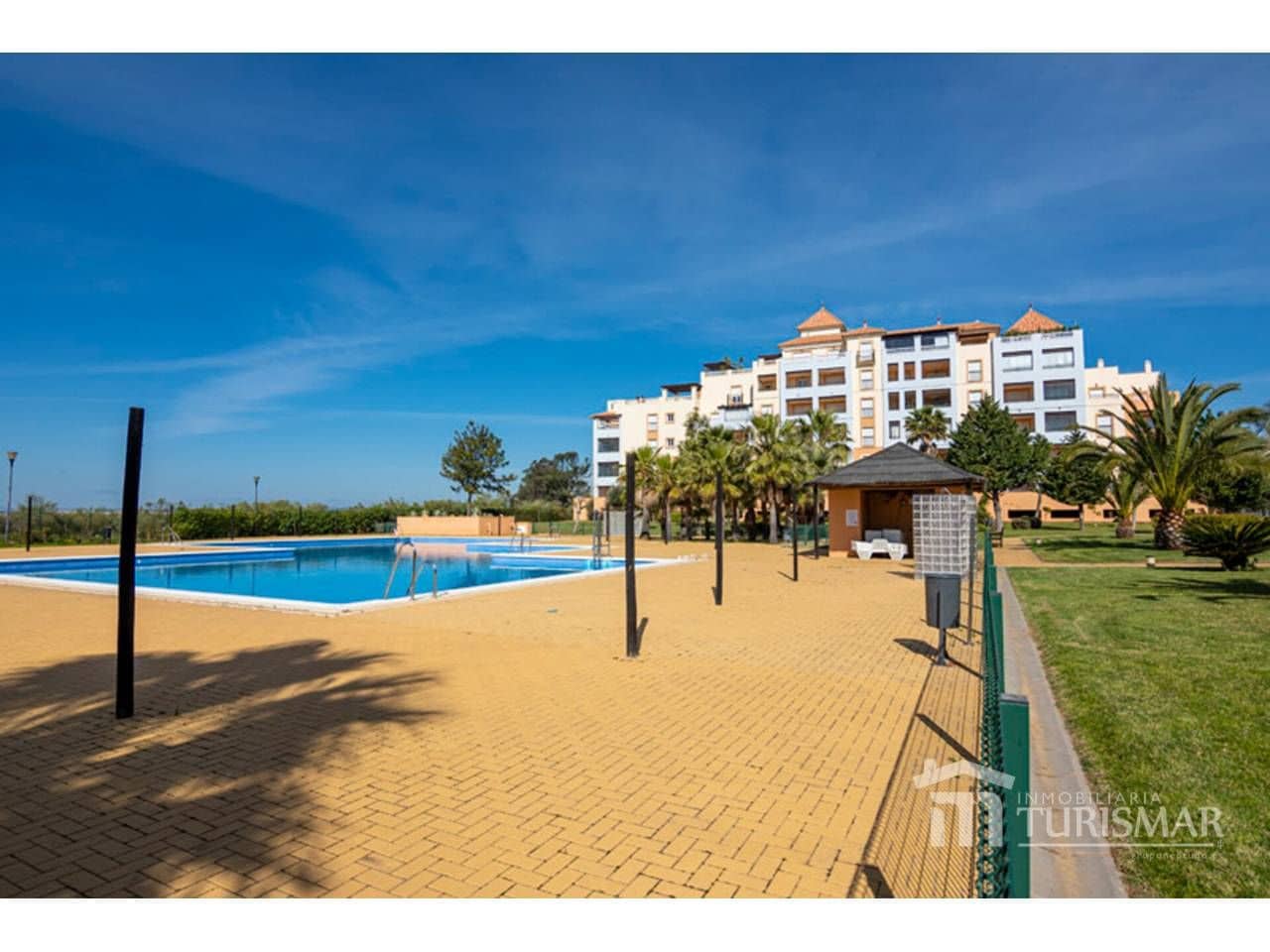 Ático de 3 habitaciones en Ayamonte en venta con piscina garaje - 367.500 € (Ref: 9443618)