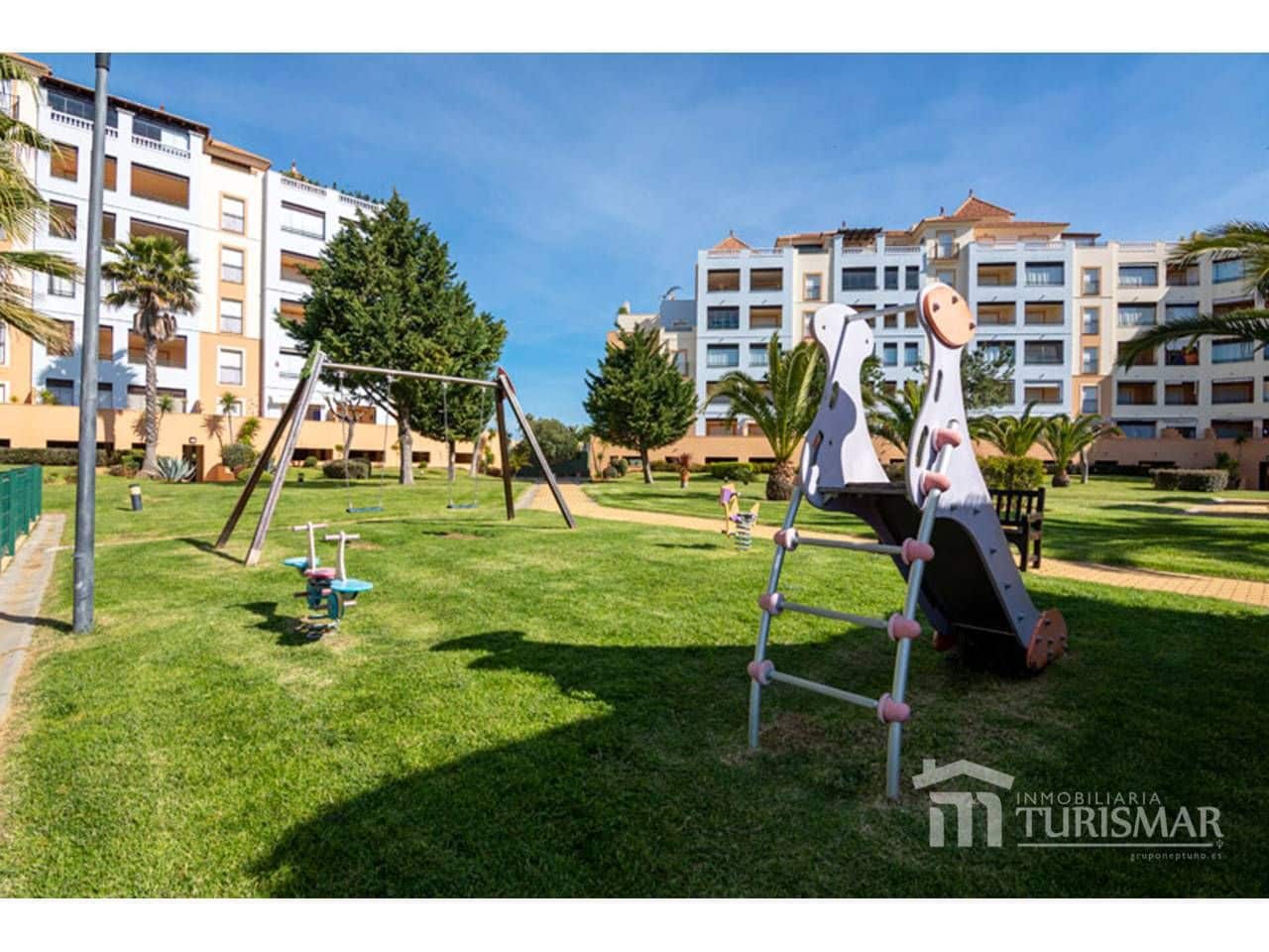 Ático de 3 habitaciones en Ayamonte en venta con piscina garaje - 367.500 € (Ref: 9443618)