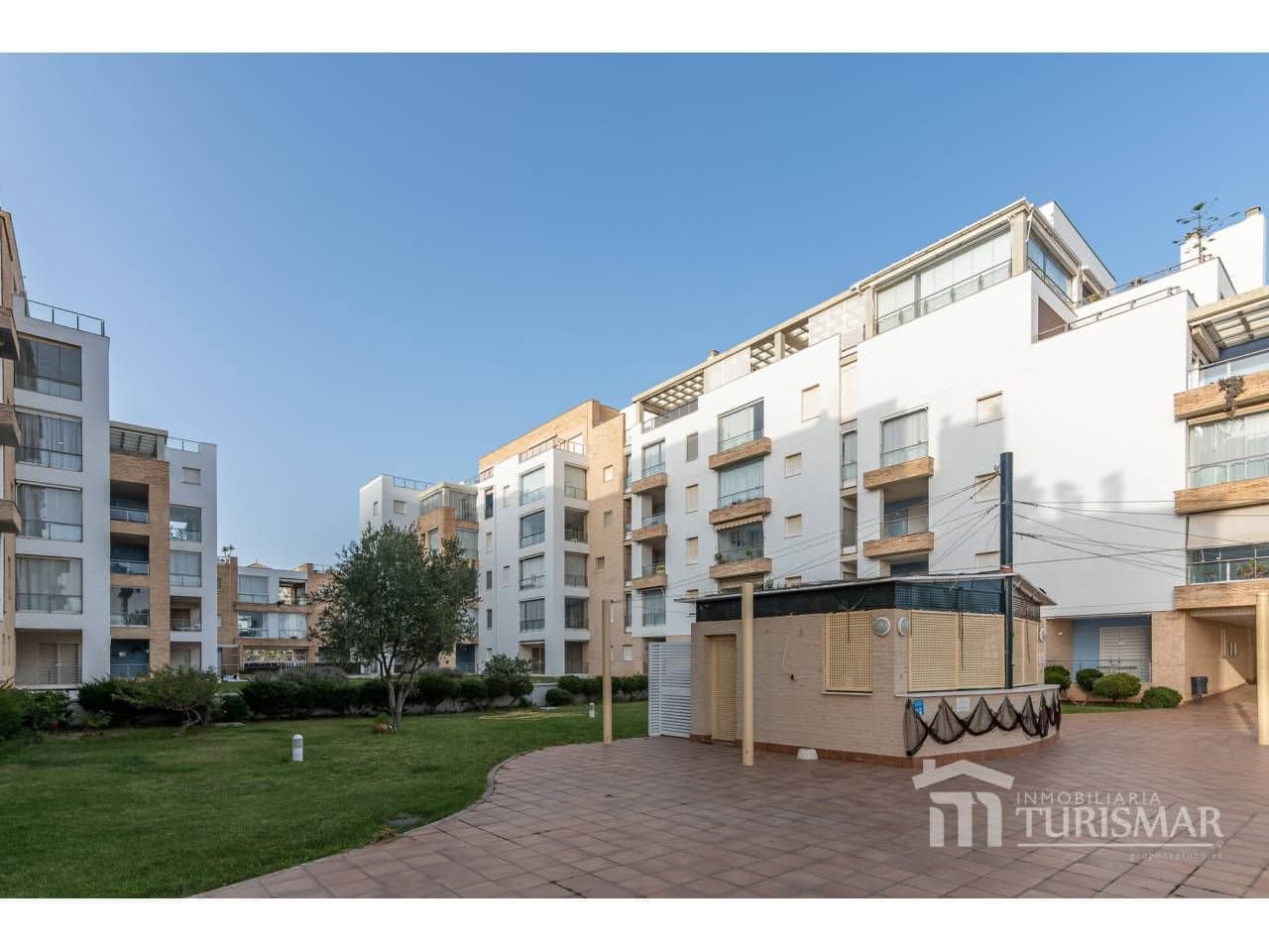 3 makuuhuone Kattohuoneisto myytävänä paikassa Ayamonte mukana uima-altaan 
autotalli - 425 000 € (Ref: 9443621)