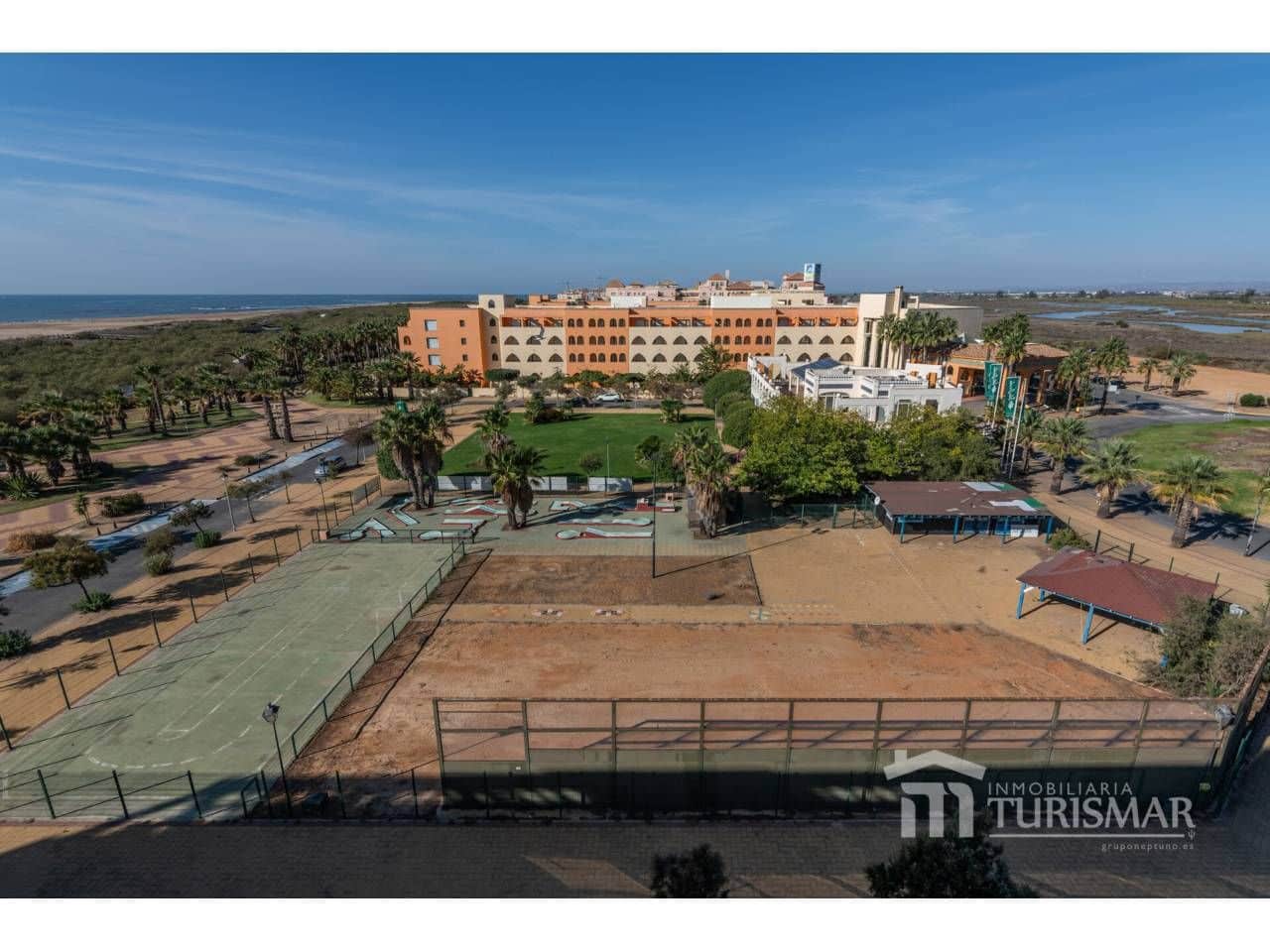 3 bedroom Penthouse for sale in Ayamonte with pool garage - € 425,000 (Ref: 9443625)
