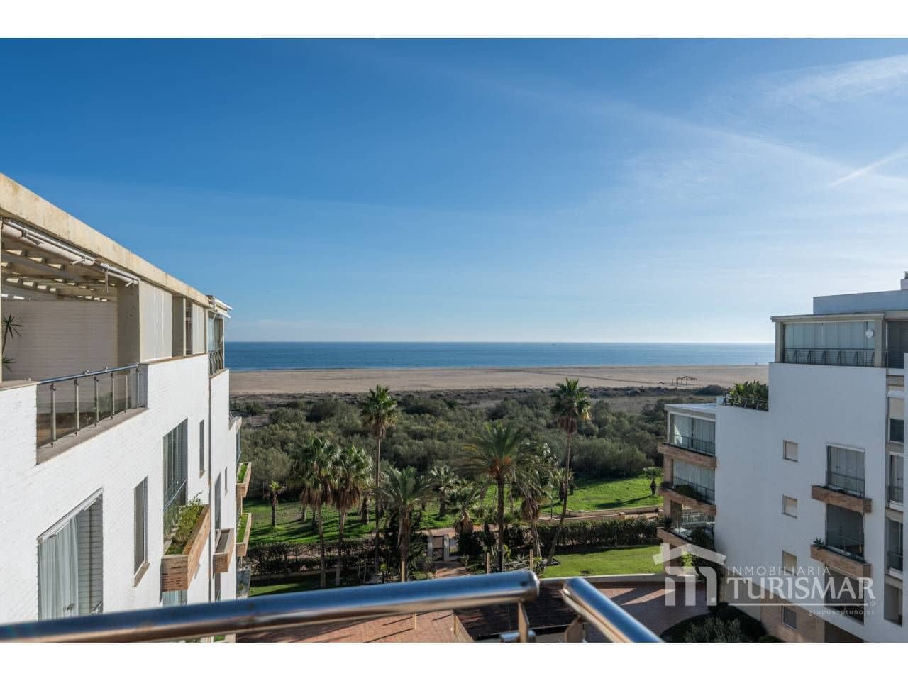 3 bedroom Penthouse for sale in Ayamonte with pool garage - € 425,000 (Ref: 9443628)